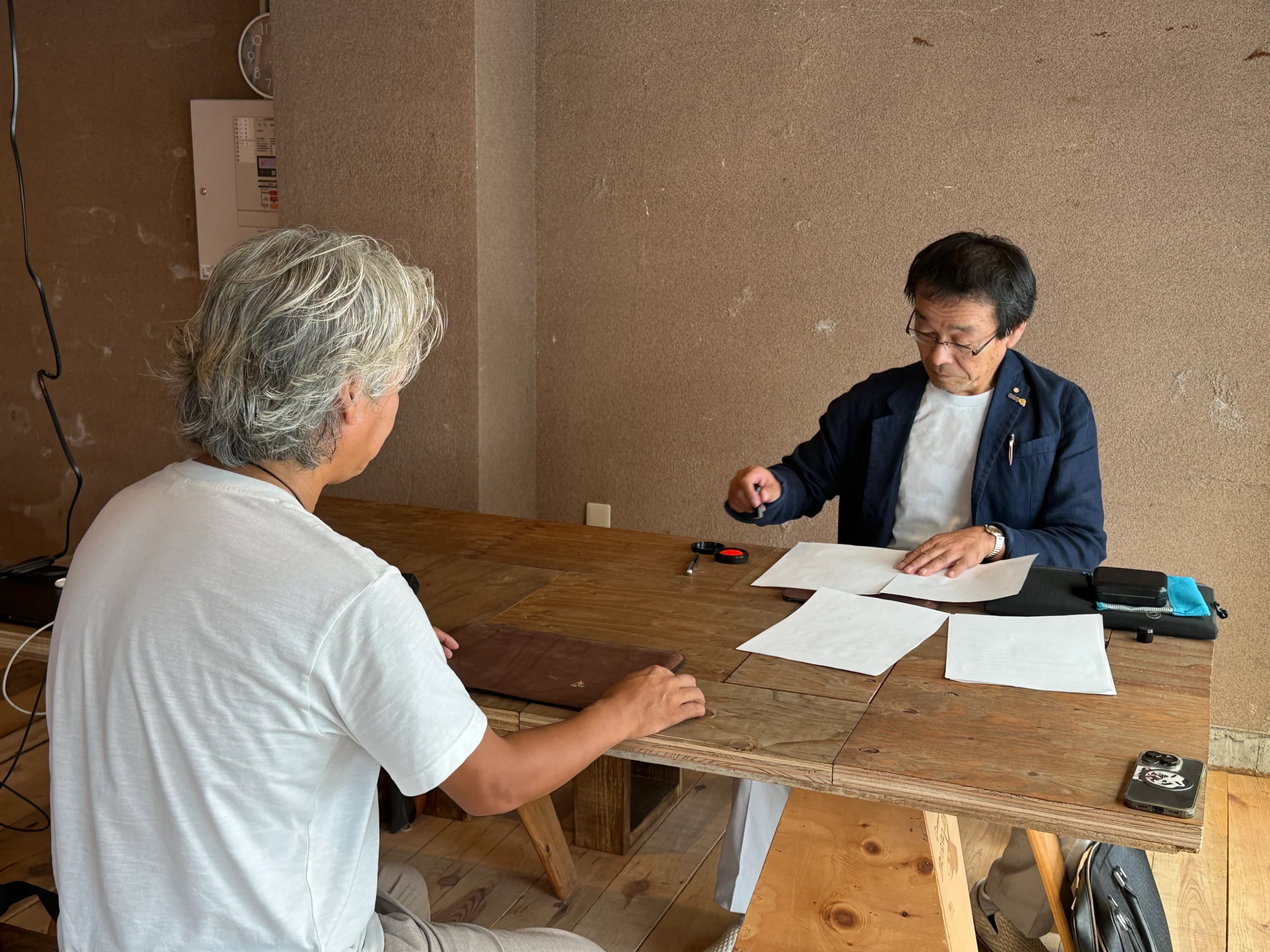 連携協定締結式(空き家地方創生株式会社 取締役CDO 宮前昌弘氏、一般社団法人香川県空き家対策連合会 代表理事 向井宏秋)
